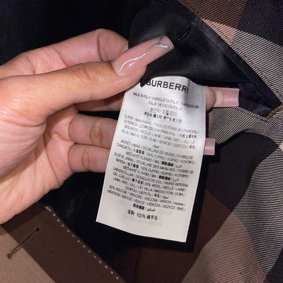 Burberry Sidon Jacket in Dark Birch Brown Check - Picture 15 of 15